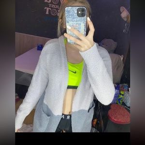 cardigan/sweater/hoodie